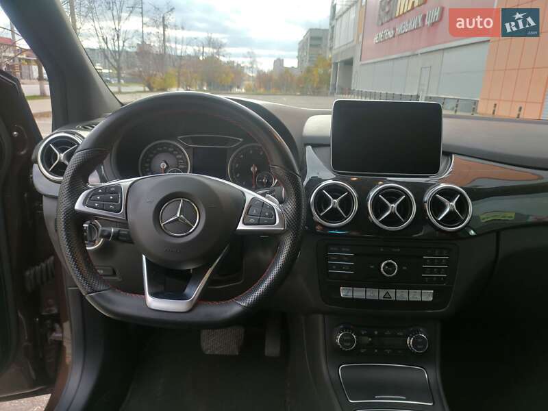 Хэтчбек Mercedes-Benz B-Class 2015 в Киеве
