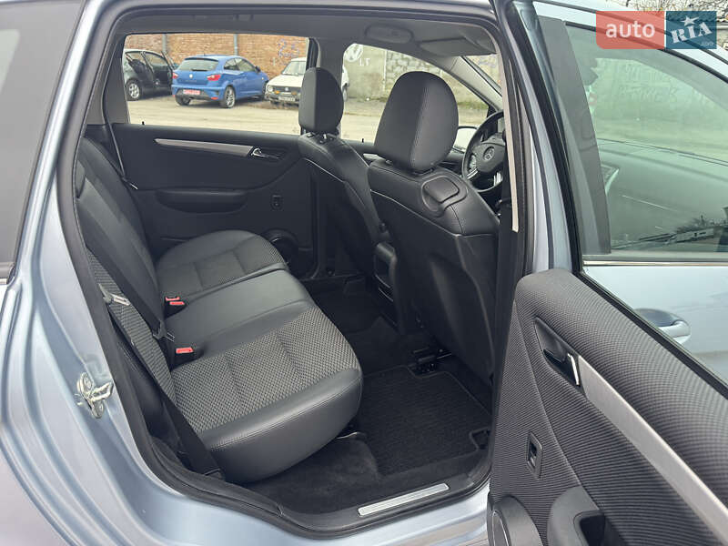 Хэтчбек Mercedes-Benz B-Class 2010 в Белой Церкви фото 52 Хэтчбек Mercedes-Benz B-Class 2010 в Белой Церкви