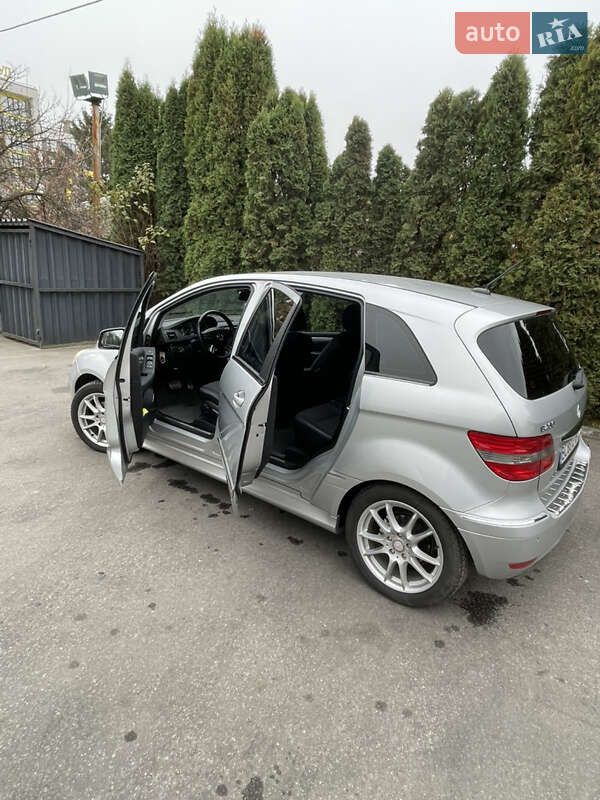 Хетчбек Mercedes-Benz B-Class 2011 в Тернополі фото 3 Хетчбек Mercedes-Benz B-Class 2011 в Тернополі