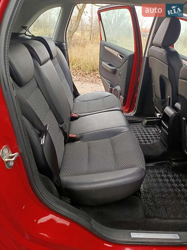 Хэтчбек Mercedes-Benz B-Class 2009 в Киеве