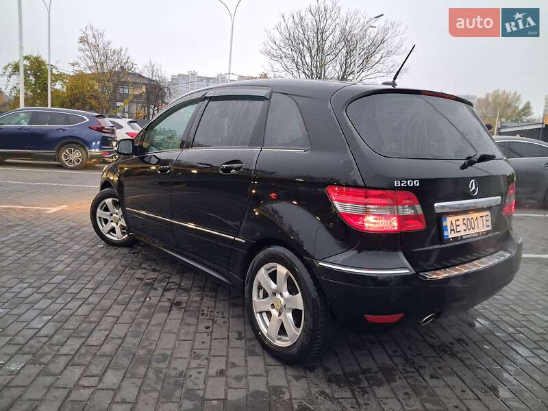 Хетчбек Mercedes-Benz B-Class 2010 в Дніпрі