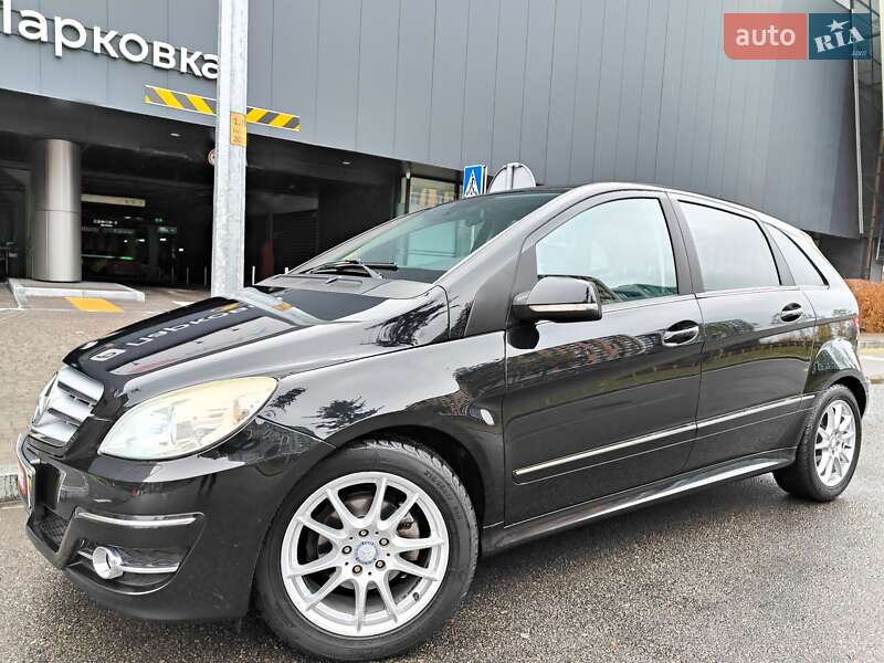 Хэтчбек Mercedes-Benz B-Class 2010 в Киеве фото 9 Хэтчбек Mercedes-Benz B-Class 2010 в Киеве