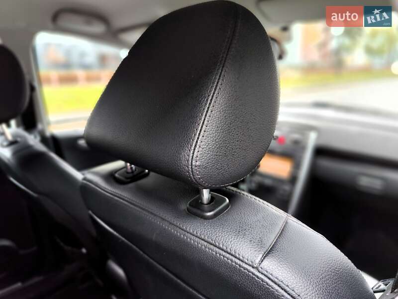 Хэтчбек Mercedes-Benz B-Class 2010 в Киеве фото 59 Хэтчбек Mercedes-Benz B-Class 2010 в Киеве