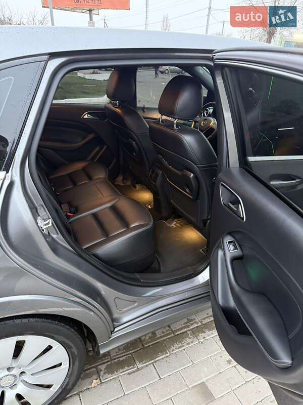 Хэтчбек Mercedes-Benz B-Class 2015 в Киеве