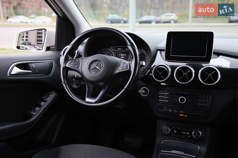 Хэтчбек Mercedes-Benz B-Class 2015 в Харькове