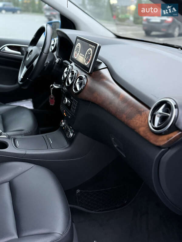 Хетчбек Mercedes-Benz B-Class 2014 в Вінниці