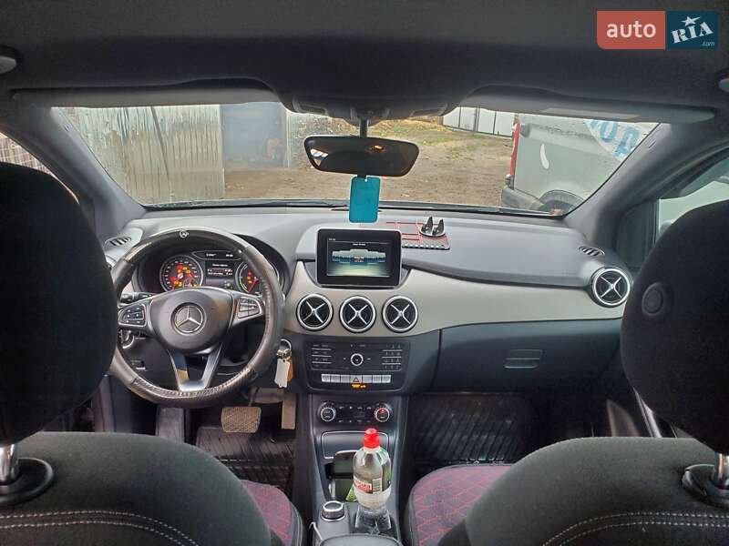 Хетчбек Mercedes-Benz B-Class 2015 в Сарнах