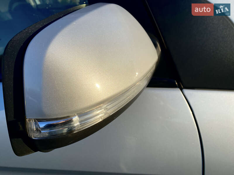 Хетчбек Mercedes-Benz B-Class 2009 в Луцьку фото 20 Хетчбек Mercedes-Benz B-Class 2009 в Луцьку