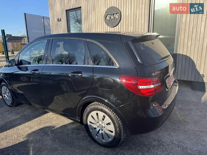 Хэтчбек Mercedes-Benz B-Class 2016 в Тернополе фото 6 Хэтчбек Mercedes-Benz B-Class 2016 в Тернополе