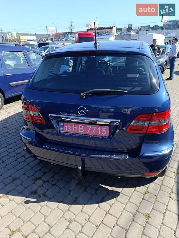 Хэтчбек Mercedes-Benz B-Class 2010 в Черновцах фото 3 Хэтчбек Mercedes-Benz B-Class 2010 в Черновцах