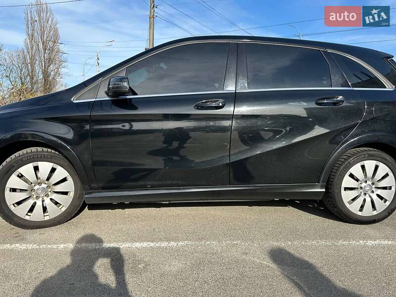 Хетчбек Mercedes-Benz B-Class 2015 в Києві