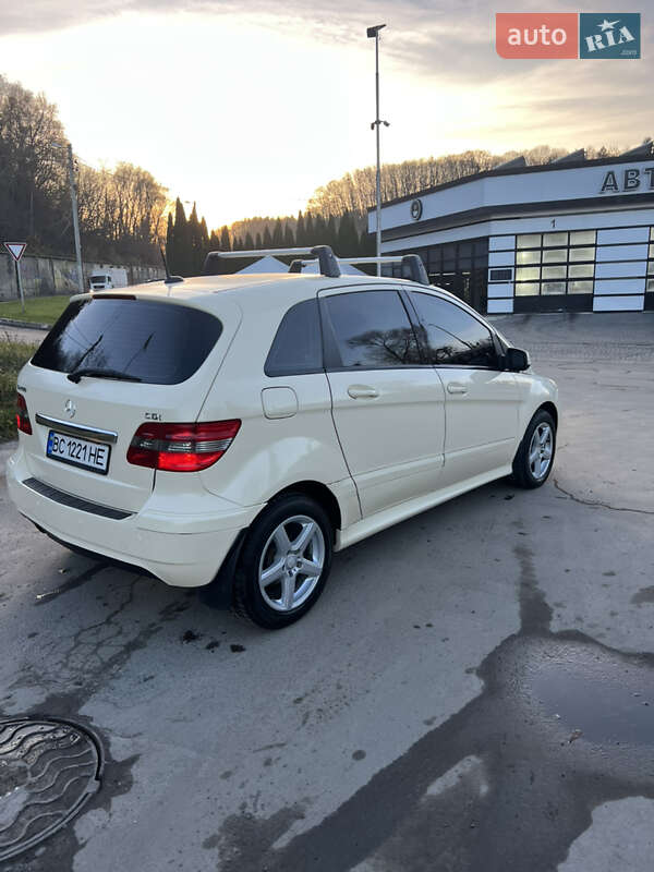 Хетчбек Mercedes-Benz B-Class 2010 в Львові фото 4 Хетчбек Mercedes-Benz B-Class 2010 в Львові