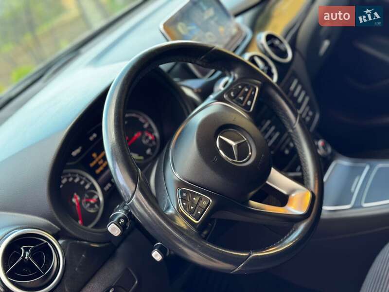 Хетчбек Mercedes-Benz B-Class 2016 в Дрогобичі