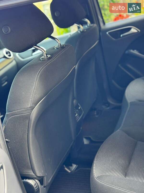 Хетчбек Mercedes-Benz B-Class 2016 в Дрогобичі