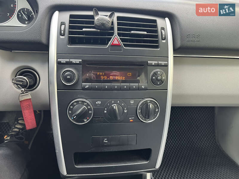 Хетчбек Mercedes-Benz B-Class 2005 в Могилів-Подільському фото 61 Хетчбек Mercedes-Benz B-Class 2005 в Могилів-Подільському