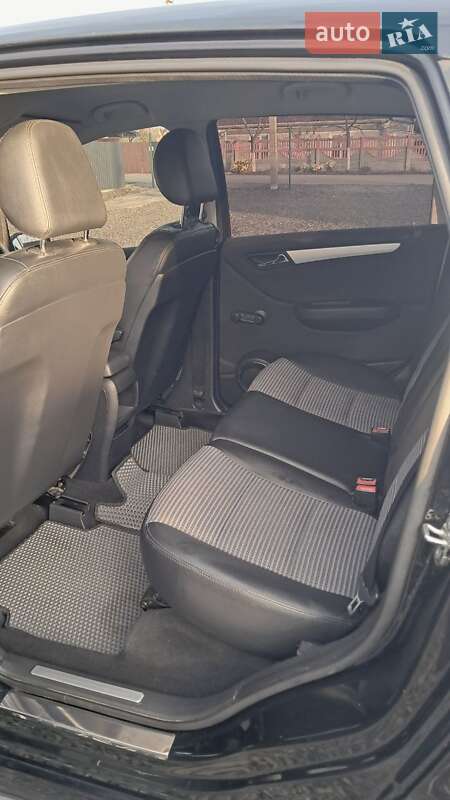 Хэтчбек Mercedes-Benz B-Class 2005 в Нововолынске фото 47 Хэтчбек Mercedes-Benz B-Class 2005 в Нововолынске