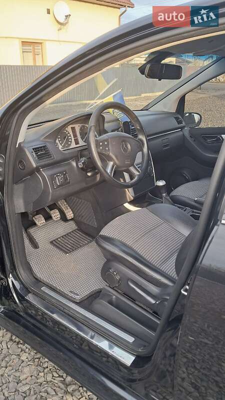 Хэтчбек Mercedes-Benz B-Class 2005 в Нововолынске фото 30 Хэтчбек Mercedes-Benz B-Class 2005 в Нововолынске