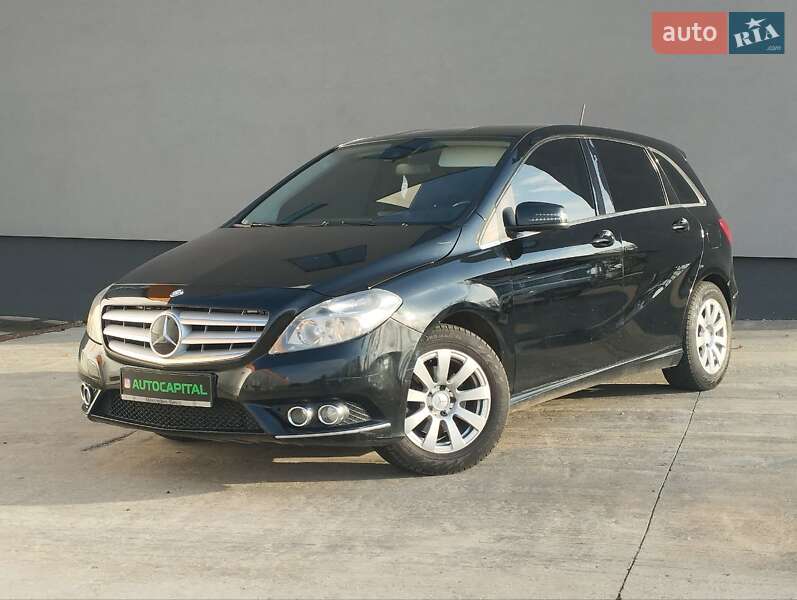 Хетчбек Mercedes-Benz B-Class 2014 в Києві фото Хетчбек Mercedes-Benz B-Class 2014 в Києві