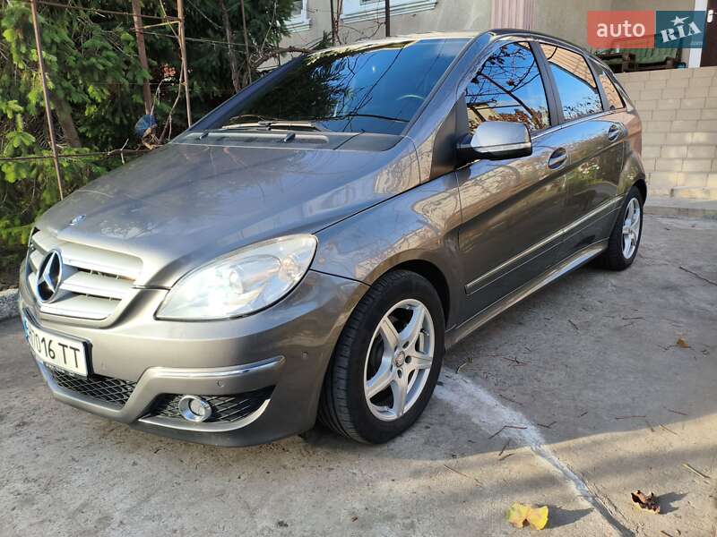Mercedes-Benz B-Class 2010 Mercedes-Benz B-Class 2010