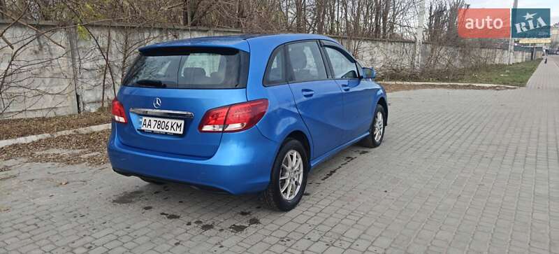 Хетчбек Mercedes-Benz B-Class 2016 в Києві