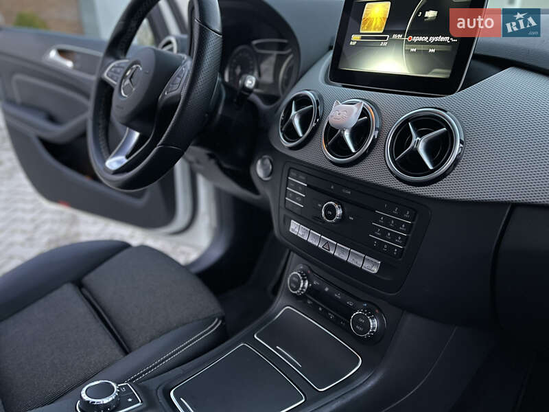 Хэтчбек Mercedes-Benz B-Class 2017 в Дрогобыче фото 34 Хэтчбек Mercedes-Benz B-Class 2017 в Дрогобыче