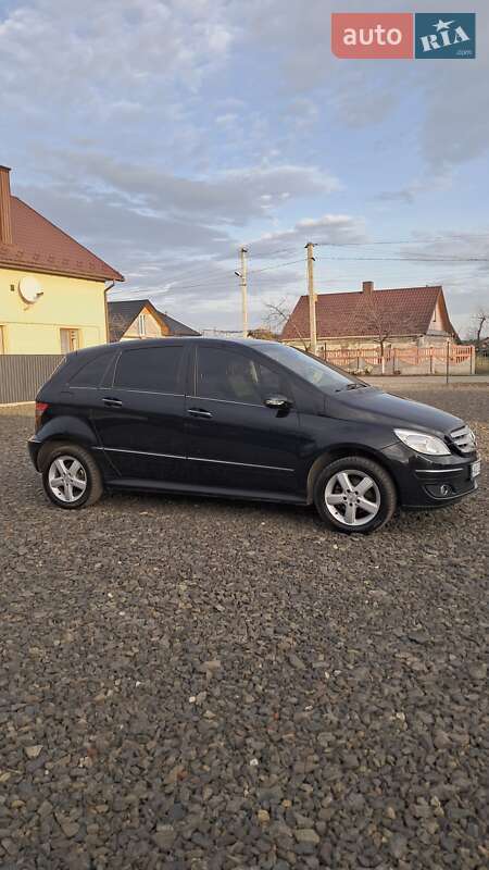 Хэтчбек Mercedes-Benz B-Class 2005 в Нововолынске