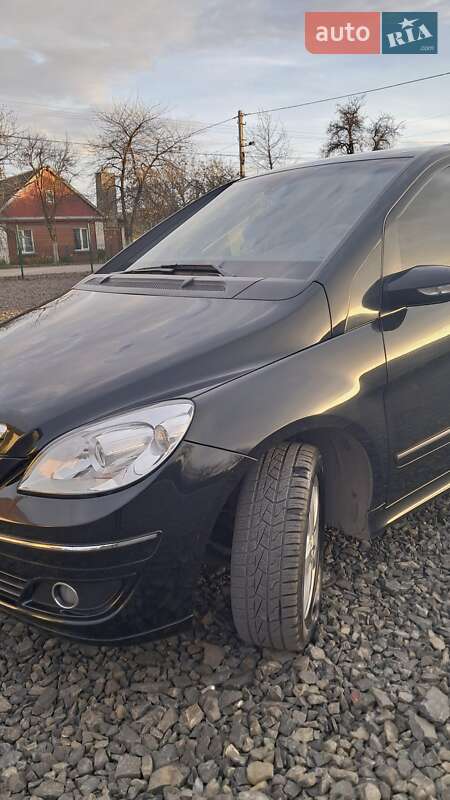 Хэтчбек Mercedes-Benz B-Class 2005 в Нововолынске