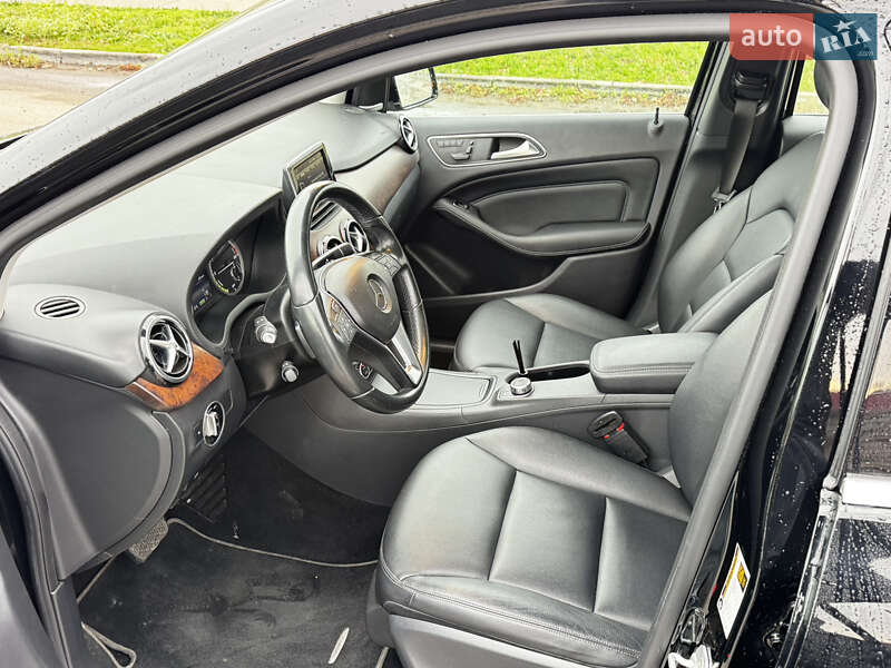 Хетчбек Mercedes-Benz B-Class 2014 в Дніпрі фото 15 Хетчбек Mercedes-Benz B-Class 2014 в Дніпрі