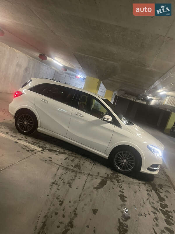 Хетчбек Mercedes-Benz B-Class 2017 в Львові