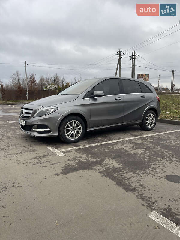Хэтчбек Mercedes-Benz B-Class 2016 в Софиевской Борщаговке фото 5 Хэтчбек Mercedes-Benz B-Class 2016 в Софиевской Борщаговке