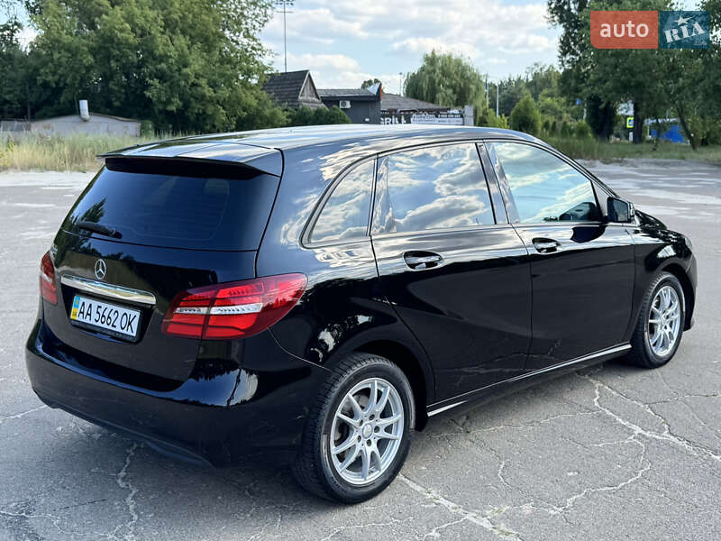Хэтчбек Mercedes-Benz B-Class 2015 в Киеве