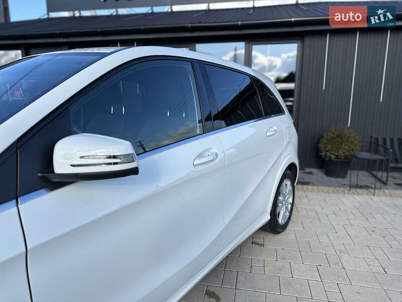 Хетчбек Mercedes-Benz B-Class 2016 в Львові
