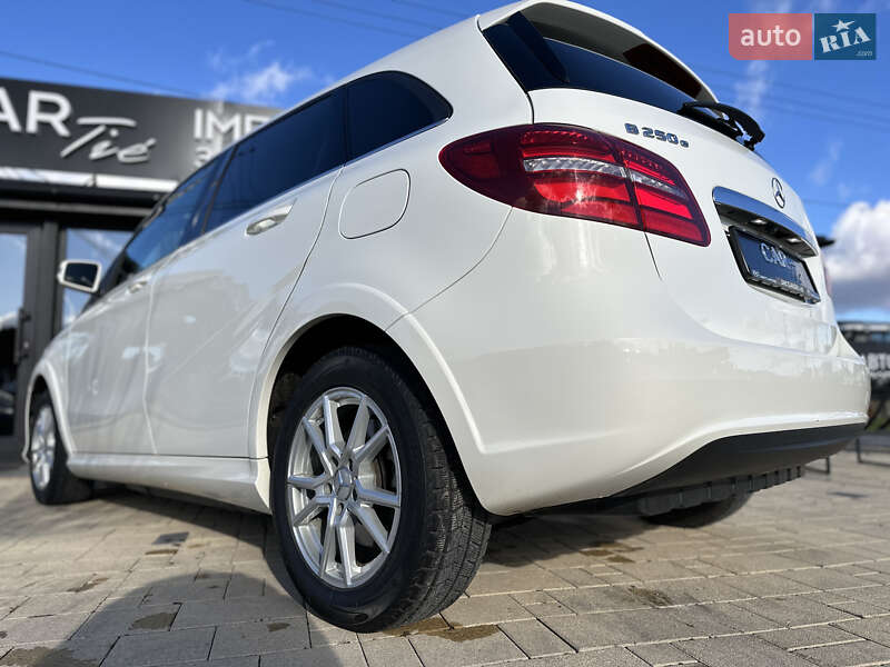 Хетчбек Mercedes-Benz B-Class 2016 в Львові