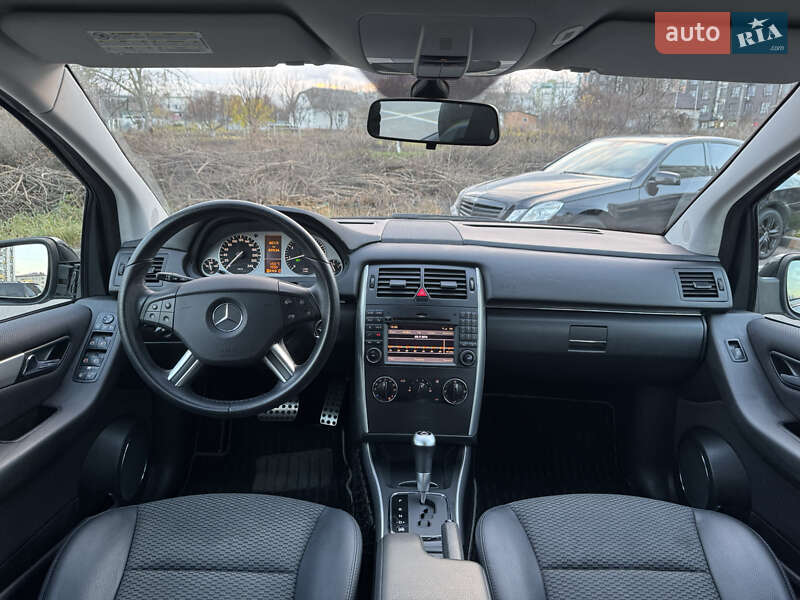 Хетчбек Mercedes-Benz B-Class 2011 в Києві фото 10 Хетчбек Mercedes-Benz B-Class 2011 в Києві