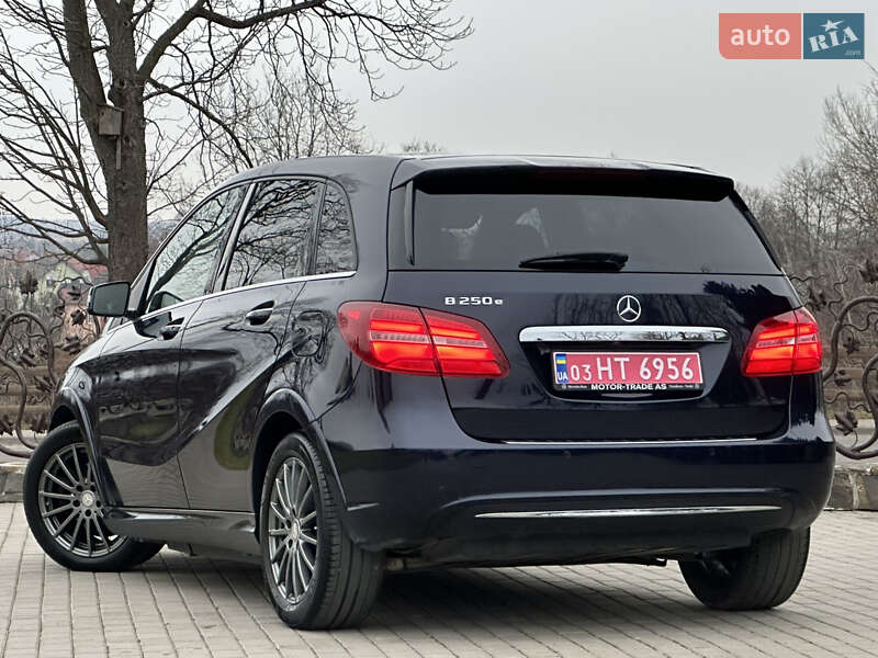 Хэтчбек Mercedes-Benz B-Class 2016 в Дрогобыче