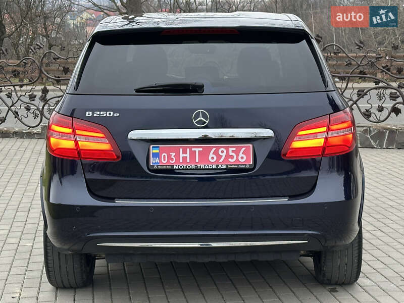 Хэтчбек Mercedes-Benz B-Class 2016 в Дрогобыче
