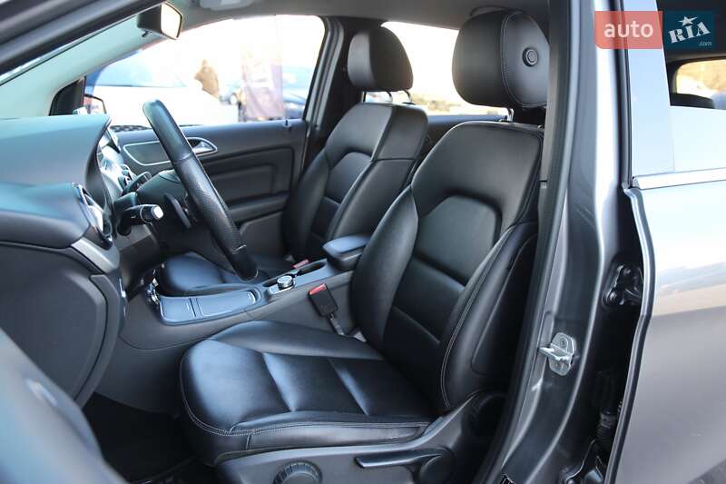 Хэтчбек Mercedes-Benz B-Class 2015 в Киеве