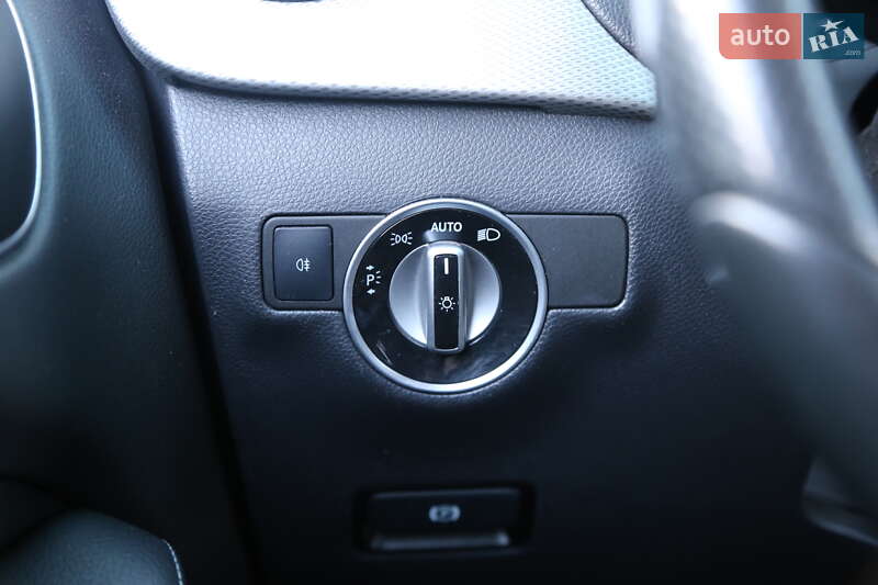 Хэтчбек Mercedes-Benz B-Class 2015 в Киеве