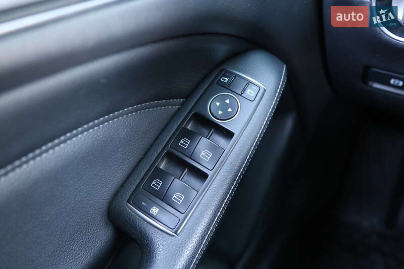 Хэтчбек Mercedes-Benz B-Class 2015 в Киеве