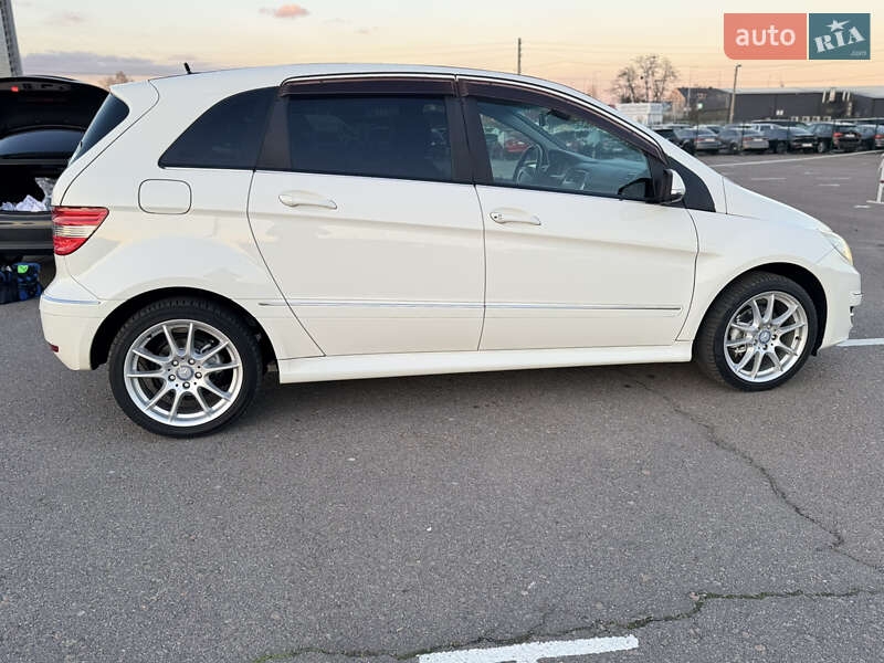 Хэтчбек Mercedes-Benz B-Class 2010 в Киеве