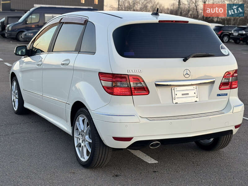 Хэтчбек Mercedes-Benz B-Class 2010 в Киеве