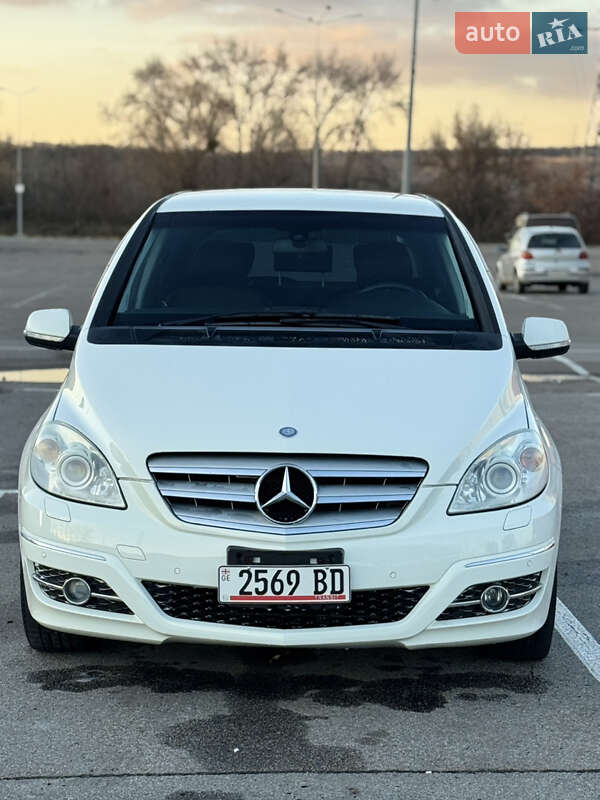 Хэтчбек Mercedes-Benz B-Class 2010 в Киеве
