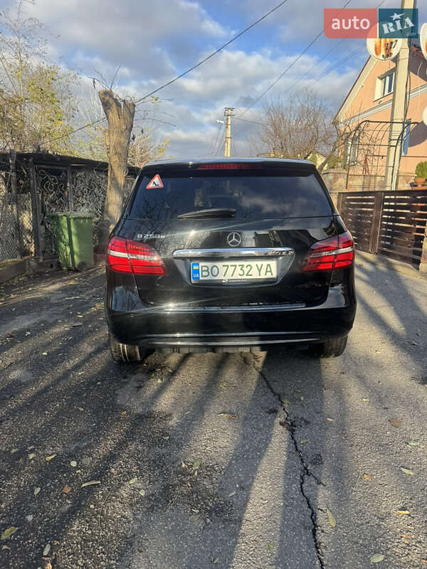 Хетчбек Mercedes-Benz B-Class 2017 в Тернополі