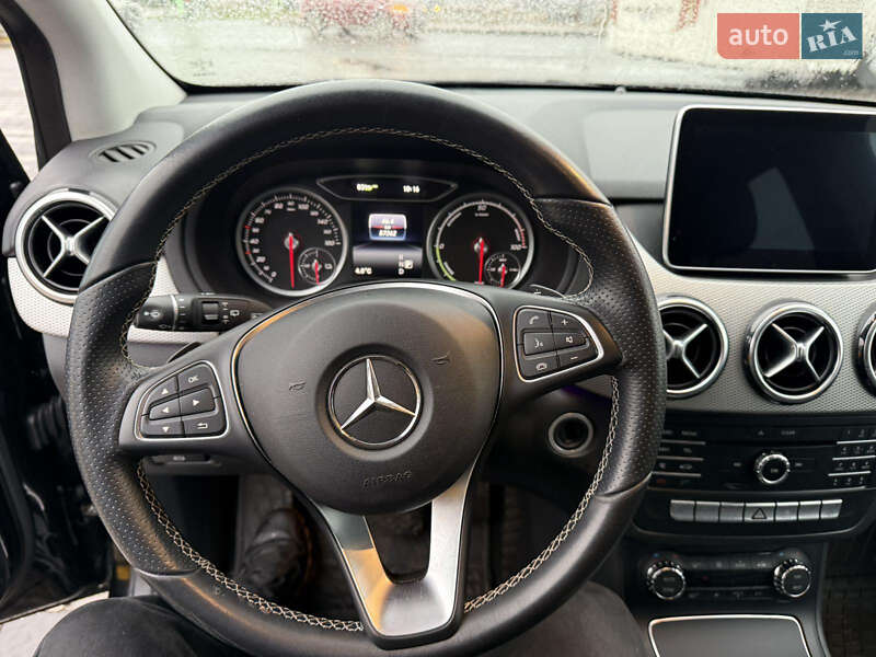 Хетчбек Mercedes-Benz B-Class 2016 в Львові