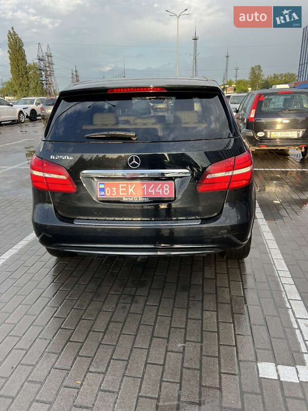 Хэтчбек Mercedes-Benz B-Class 2015 в Львове