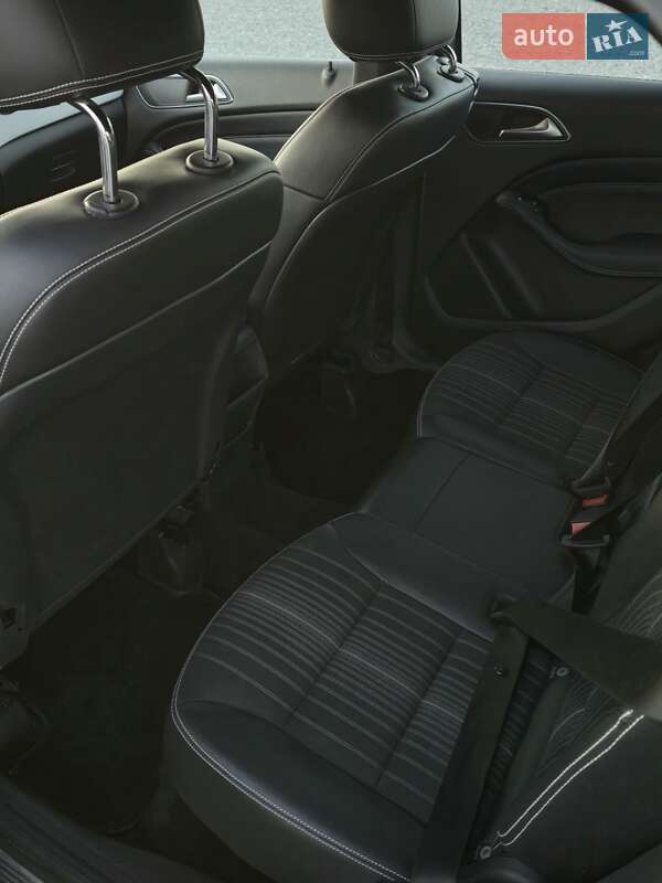 Хэтчбек Mercedes-Benz B-Class 2011 в Глыбокой фото 12 Хэтчбек Mercedes-Benz B-Class 2011 в Глыбокой