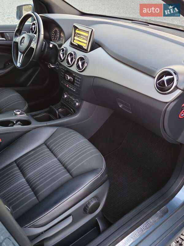 Хэтчбек Mercedes-Benz B-Class 2011 в Глыбокой фото 16 Хэтчбек Mercedes-Benz B-Class 2011 в Глыбокой
