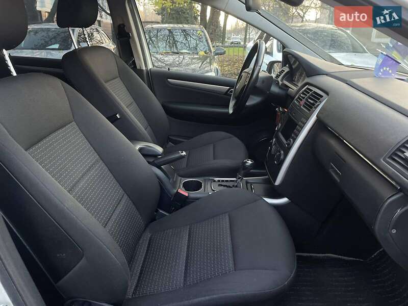 Хэтчбек Mercedes-Benz B-Class 2011 в Днепре