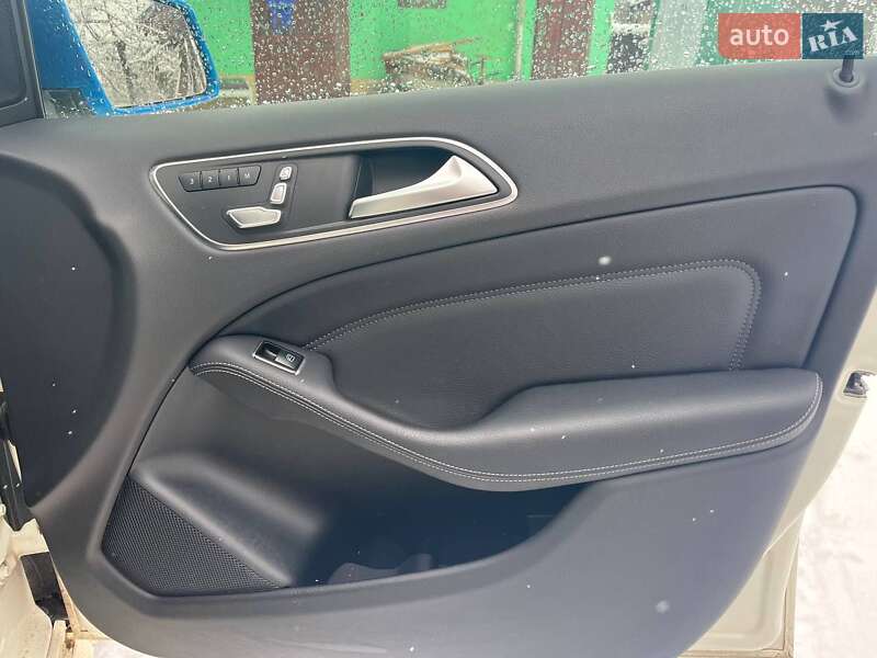 Хетчбек Mercedes-Benz B-Class 2015 в Львові