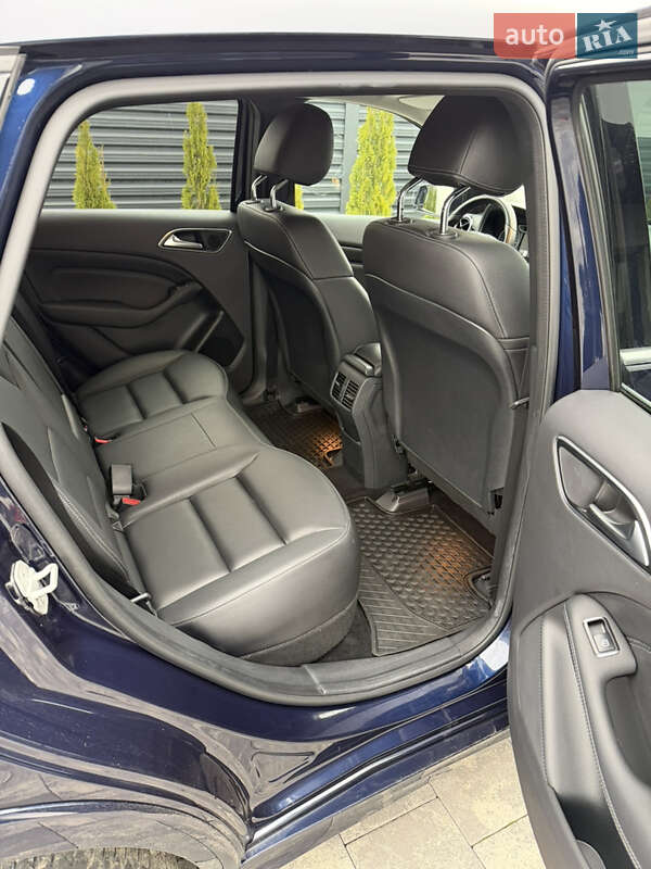 Хэтчбек Mercedes-Benz B-Class 2016 в Ковеле